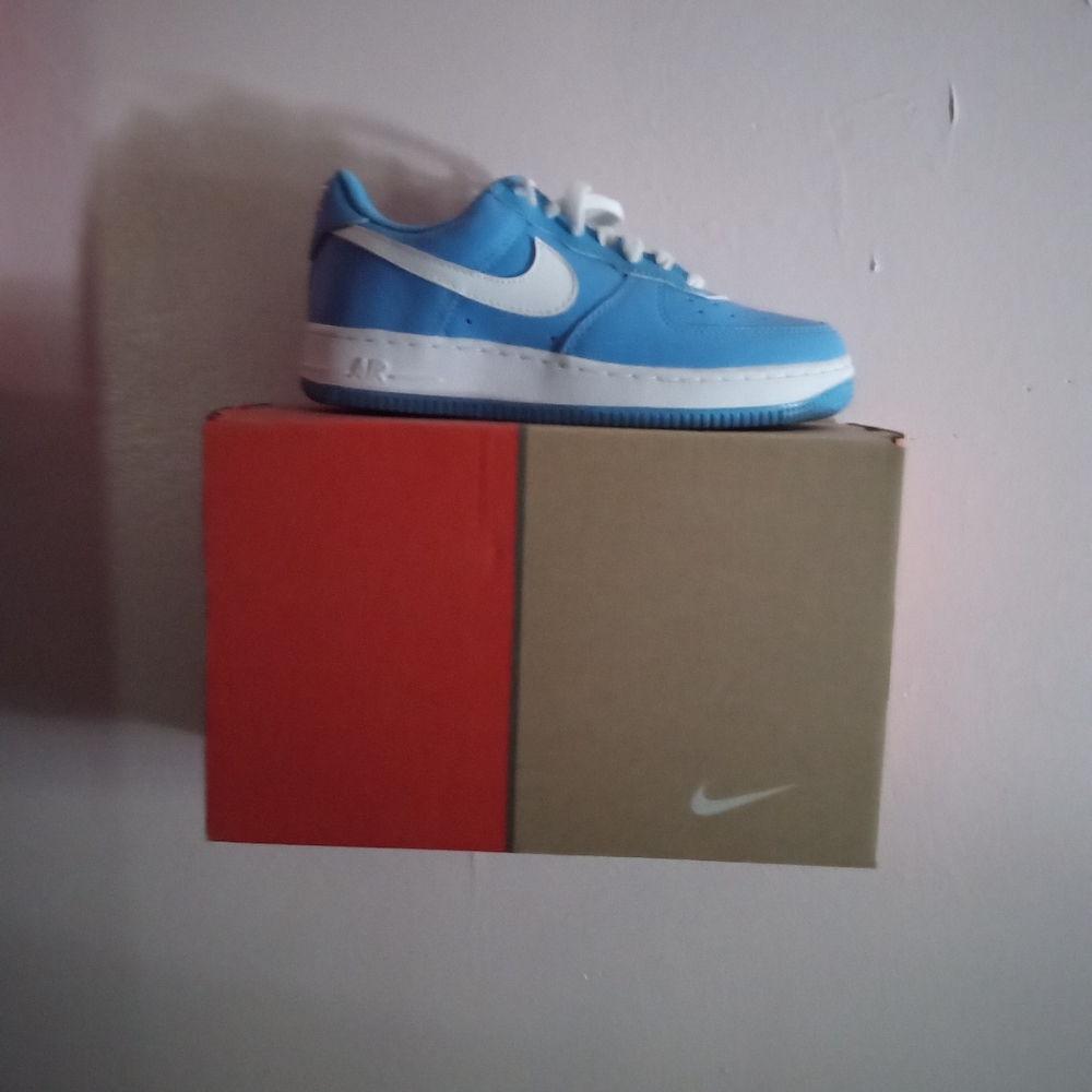 University blue air force ones 6.5